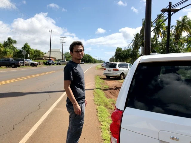 [ハワイ最後の楽園「モロカイ島」旅行記20] モリオ、はじめてのミニバン運転で「カプアイワ ココナツ グローブ」!
