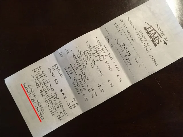 ハワイ旅行でレストランにてクレジットカードでチップを支払う方法