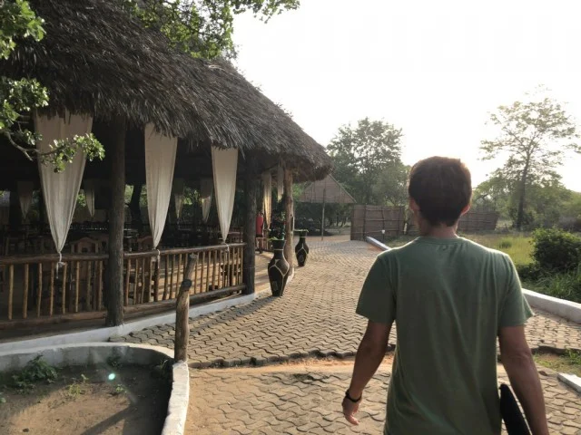 [北欧とアフリカを巡る年末年始の冒険旅行記：サファリ編37] 大晦日。今日はウォーキングサファリの日。