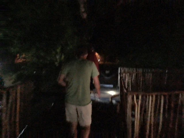 [北欧とアフリカを巡る年末年始の冒険旅行記：サファリ編56] 明日のチケットとセルー最後のディナー