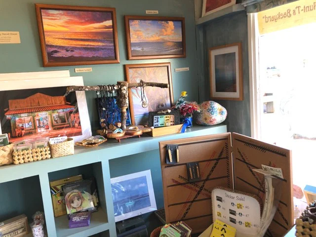 [ハワイ最後の楽園「モロカイ島」旅行記38] モロカイ島のおしゃれな雑貨屋＆本屋さん「Kalele Bookstore」