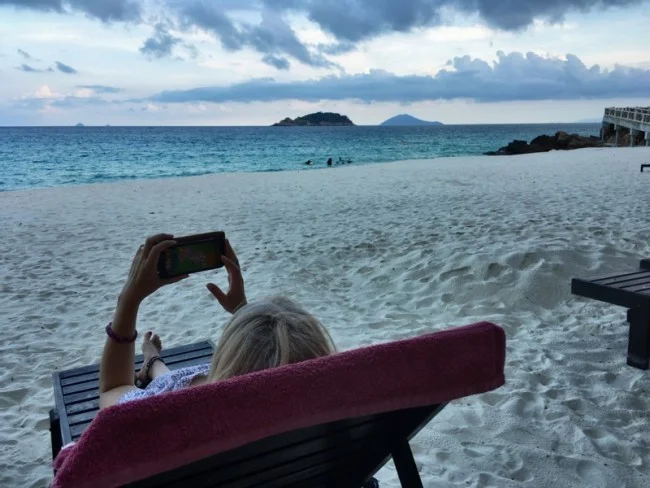 【海外旅行LIVE | 18年5月1日】レダン島の夕暮れ時
