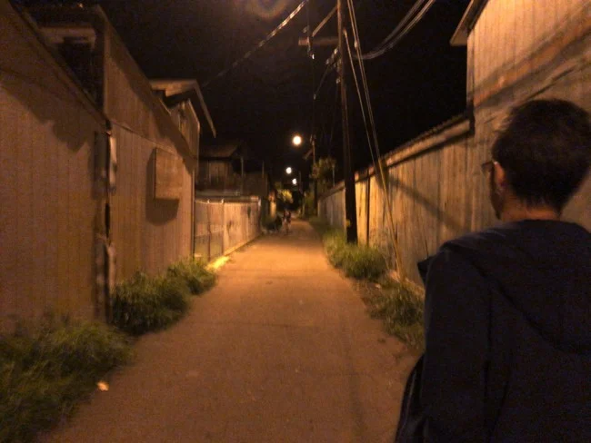 [ハワイ最後の楽園「モロカイ島」旅行記60] 真っ暗で怖すぎる中、カネミツベーカーリーへ！ホットブレッドは買えるのか？