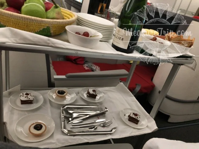 [北欧とアフリカを巡る年末年始の冒険旅行記：ザンジバルビーチ編56] エチオピア航空A350ビジネスクラスの機内食