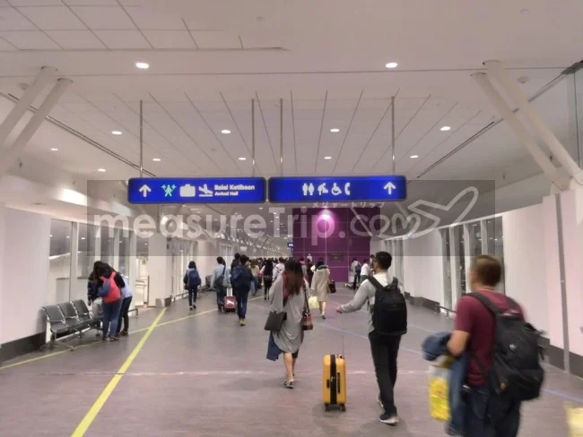 [マレーシアの秘境離島・レダン島GW旅行記8] 早朝4時。クアラルンプール・KLIA2のエアサイドでプリペイドSIMを買う。
