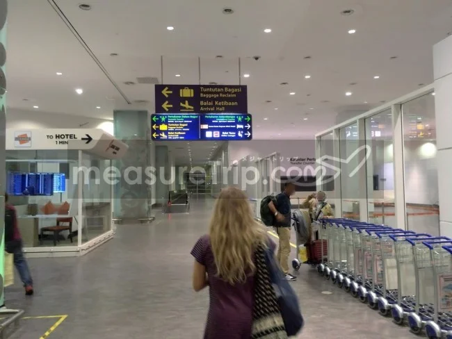 クアラルンプール国際空港 ガイド / KLIA2 夜中でも買えるプリペイドSIM