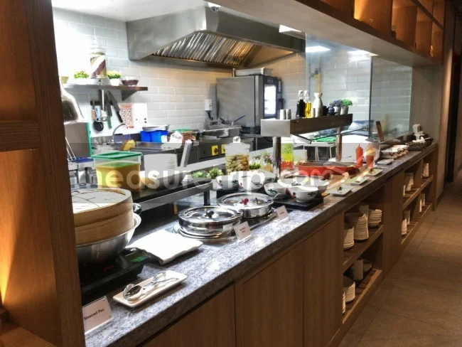 [マレーシアの秘境離島・レダン島GW旅行記11] KLIA2のショッピングエリアにあるPPラウンジ「Plaza Premium Lounge - プラザプレミアムラウンジ」食事レビュー