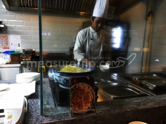 [マレーシアの秘境離島・レダン島GW旅行記11] KLIA2のショッピングエリアにあるPPラウンジ「Plaza Premium Lounge - プラザプレミアムラウンジ」食事レビュー