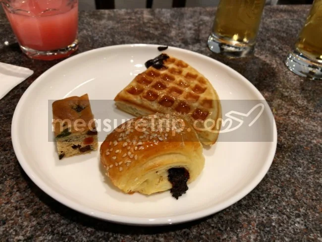 [マレーシアの秘境離島・レダン島GW旅行記11] KLIA2のショッピングエリアにあるPPラウンジ「Plaza Premium Lounge - プラザプレミアムラウンジ」食事レビュー
