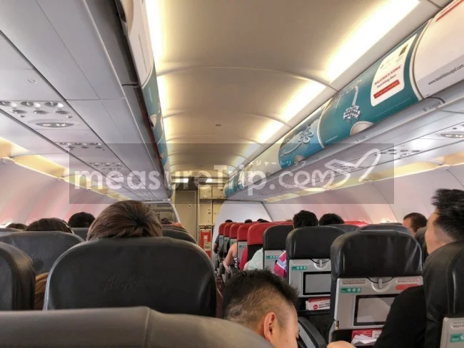 [マレーシアの秘境離島・レダン島GW旅行記13] エアアジアの国内線A320の機内の様子レビュー！
