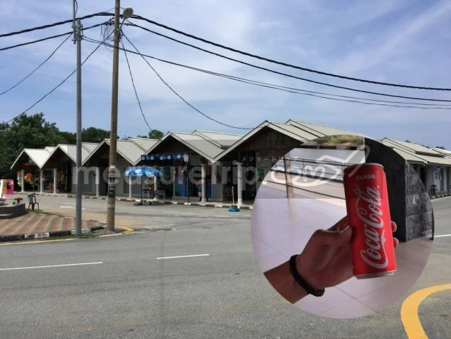 [マレーシアの秘境離島・レダン島GW旅行記17] 私達ゲストを乗せてスピードボートは沖合へと進んでゆく。