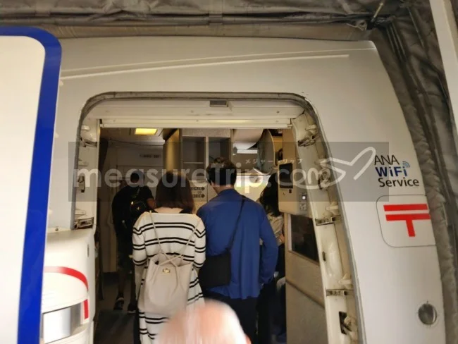 [マリオット・プラチナチャレンジ物語23] 沖縄行きANA NH469便（B777-300）の機内の様子と座席レビュー！