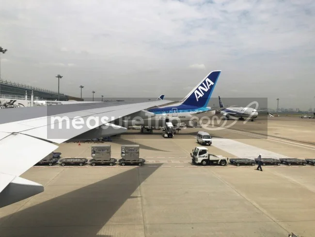 [マリオット・プラチナチャレンジ物語23] 沖縄行きANA NH469便（B777-300）の機内の様子と座席レビュー！