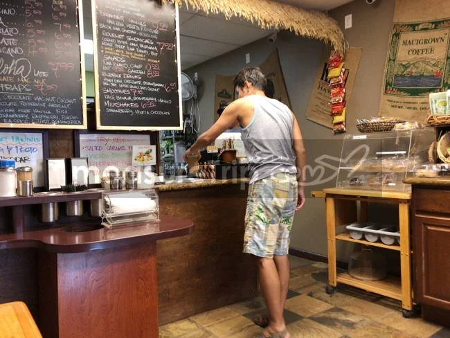 [ハワイ最後の楽園「モロカイ島」旅行記77] 日曜日でも開いているカウナカカイのHula Been Cafeフラ・ビーン・カフェ