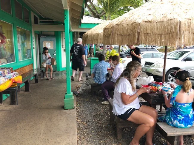 [ハワイ最後の楽園「モロカイ島」旅行記90] ハレイワのノースショア・マーケットプレイスに来たよ！