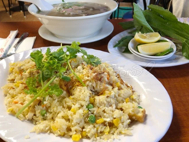 [ハワイ最後の楽園「モロカイ島」旅行記96] 晩御飯はカイムキで美味しいベトナム料理！