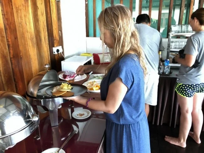 [マレーシアの秘境離島・レダン島GW旅行記57] 朝食にマレーシアのお粥さんをいただく。
