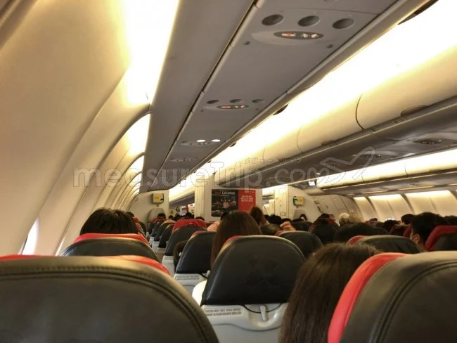 [マレーシアの秘境離島・レダン島GW旅行記80] エアアジアさんの機内食「エンペラーフライドライス」が美味い。