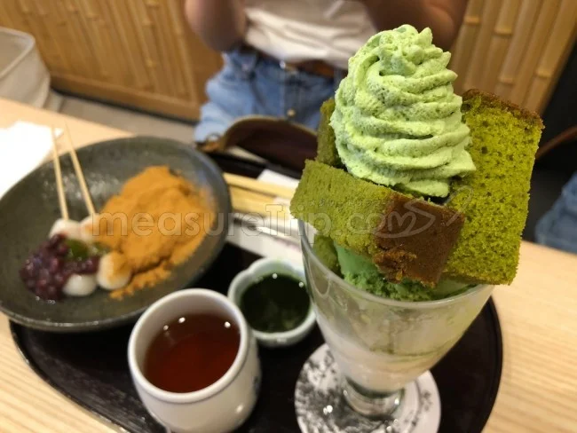 京都の和スイーツの老舗「茶寮都路里 祇園本店」♪