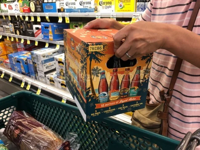[憧れのラニカイビーチに泊まるハワイ旅行記19] ホールフーズマーケットの隣、フードランドで価格調査。