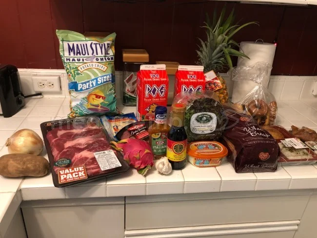 [憧れのラニカイビーチに泊まるハワイ旅行記21] フードランドで買ってきた食材は約100ドル。これで5日間しのげるかなぁ？