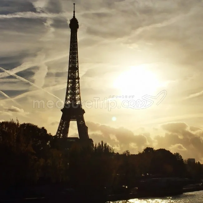 【緊急!格安航空券情報】東京ーフランスの航空券が往復29800円!