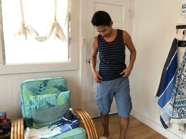[憧れのラニカイビーチに泊まるハワイ旅行記44] 買い物チェック！隣の旦那さんとお揃いだったw