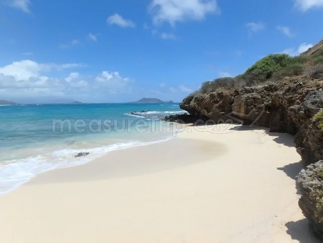 [憧れのラニカイビーチに泊まるハワイ旅行記48] 辿り着いたモクヌイ島。ハワイアンモンクアザラシが居る！