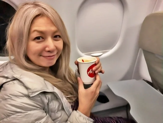飛行機の機内の服装 - 国際線 海外旅行・女性編 / 着用写真あり