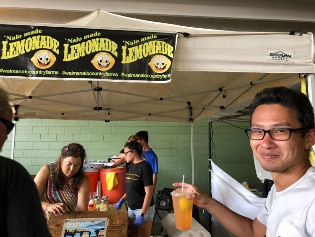 [憧れのラニカイビーチに泊まるハワイ旅行記53] カイルアタウン・ファーマーズマーケットには試食できるお店もあるよ♪