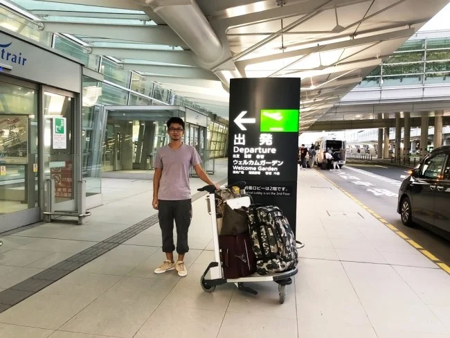 飛行機の機内の服装 - 国際線 海外旅行・男性編 / 着用写真あり
