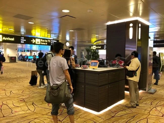 飛行機の機内の服装 - 国際線 海外旅行・男性編 / 着用写真あり