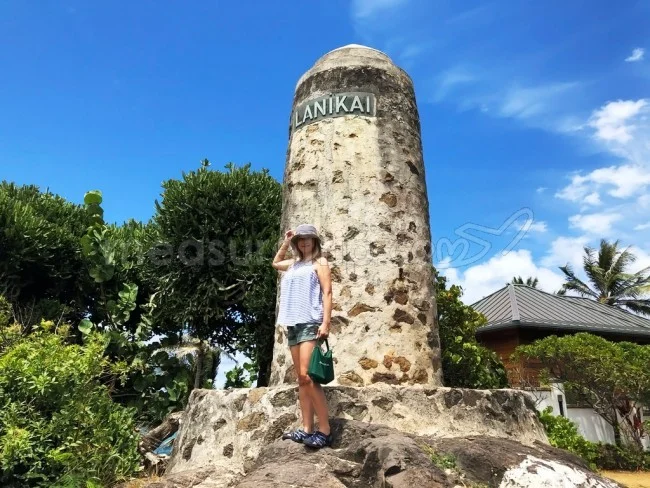[憧れのラニカイビーチに泊まるハワイ旅行記57] ラニカイモニュメントからのカイルアビーチの眺め。