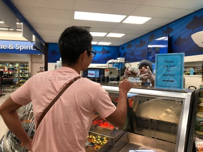 [憧れのラニカイビーチに泊まるハワイ旅行記60] タイムズスーパーマーケットのポキ最強。