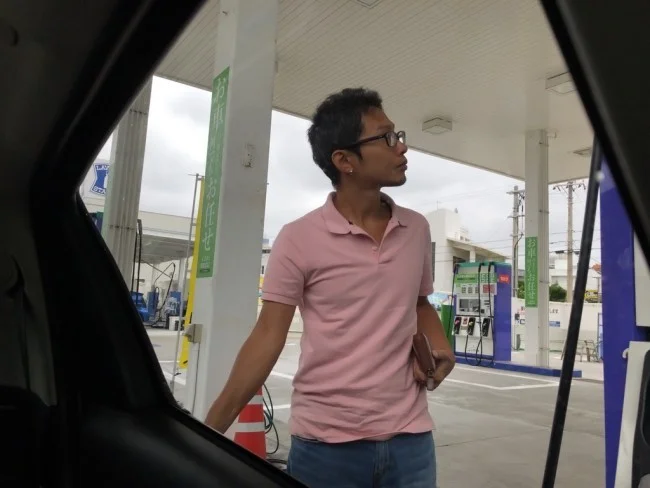 [マリオット・プラチナチャレンジ物語55] ガソリンスタンドで給油してからルフト・トラベルレンタカーに向かう。