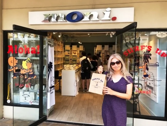 [マリオット・プラチナチャレンジ物語83] 日焼けしたスヌーピーのお店「モニ・ホノルル」＠ワイキキ・ビーチ・ウォーク