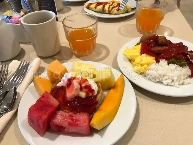 【SPGアメックスカードのプラチナチャレンジ旅行記 / ブログ 92】ワイキキビーチマリオットで朝食。あ、やっぱり同伴者はお金要るのねｗ