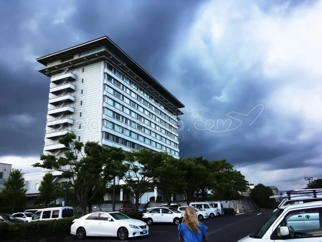 【SPGアメックスカードのプラチナチャレンジ旅行記 / ブログ 105】台風が近付いているらしい・・・ヤバい雲模様だ（汗）