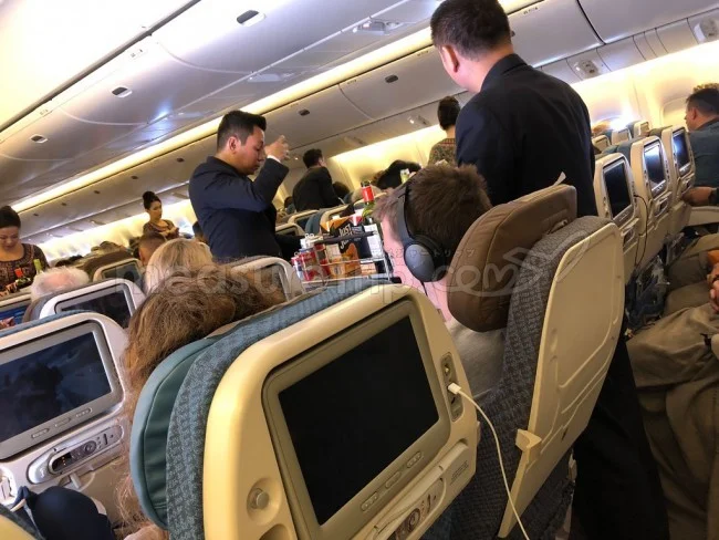 シンガポール航空 B777-200 エコノミークラス シンガポール⇔パース / 搭乗記