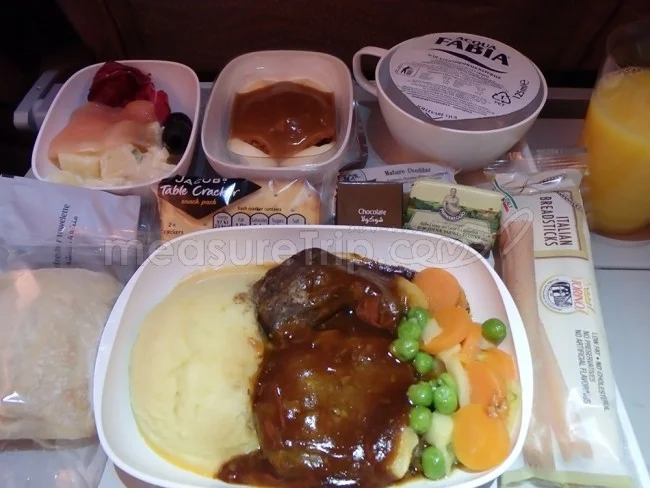 エミレーツ航空 エアバス A380 エコノミークラス / 搭乗記