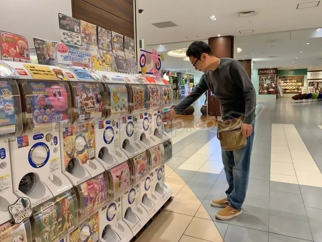 旅行先でのおすすめ革製メンズバッグ！悪目立ちしないタイプはどれ？