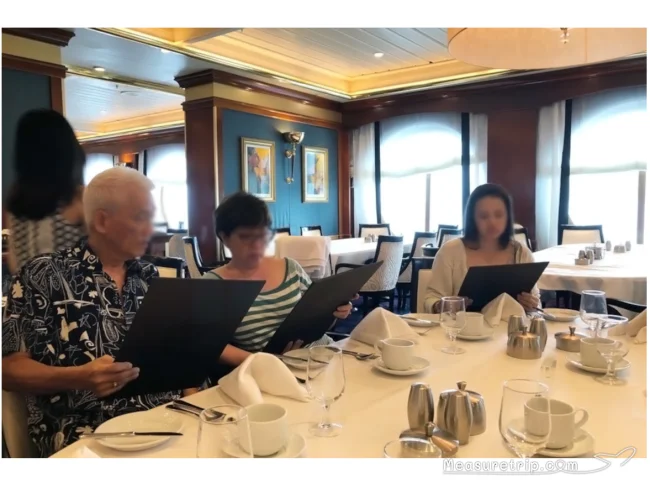 【クルーズ船 食事】クルーズ船!メインダイニングの朝食 レビュー・口コミ【ロイヤルカリビアン ボイジャー・オブ・ザ・シーズ】