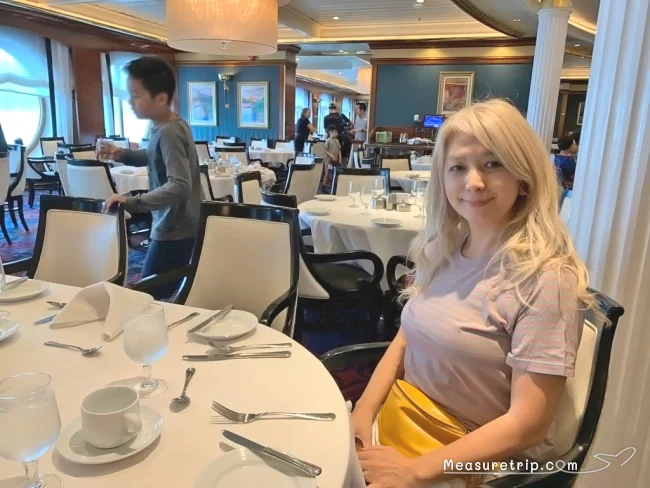【クルーズ船 食事】クルーズ船！メインダイニングの朝食 レビュー・口コミ【ロイヤルカリビアン ボイジャー・オブ・ザ・シーズ】