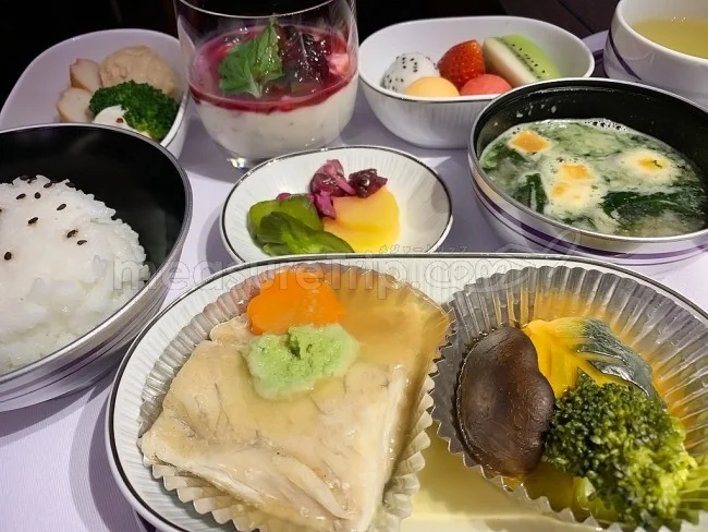 タイ国際航空 A350-900 ビジネスクラス 大阪⇔バンコク / 搭乗記