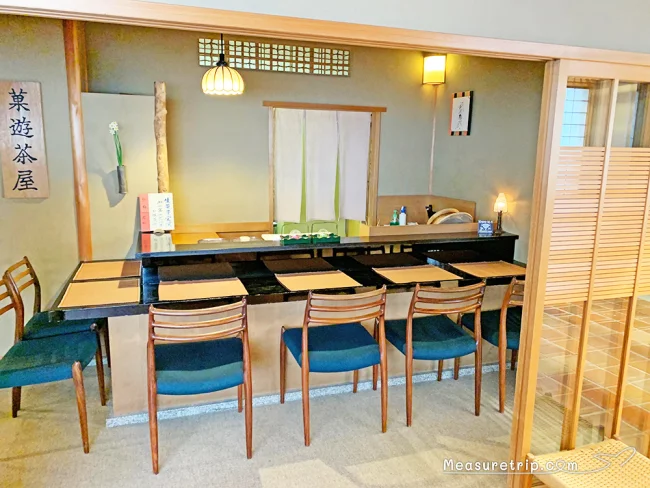 【京都観光 おすすめ】格安で京都 和菓子を目の前で実演&抹茶を堪能!老舗の京菓子店・鶴屋吉信【京都 和菓子 おすすめ】