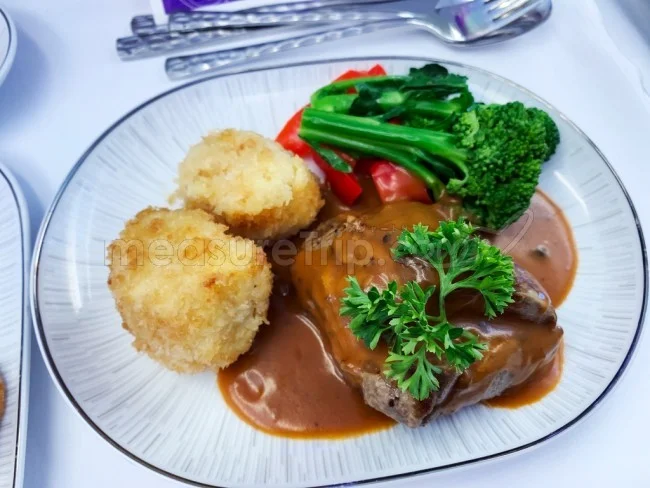 タイ国際航空 B789 ビジネスクラス バンコク⇔オークランド / 搭乗記