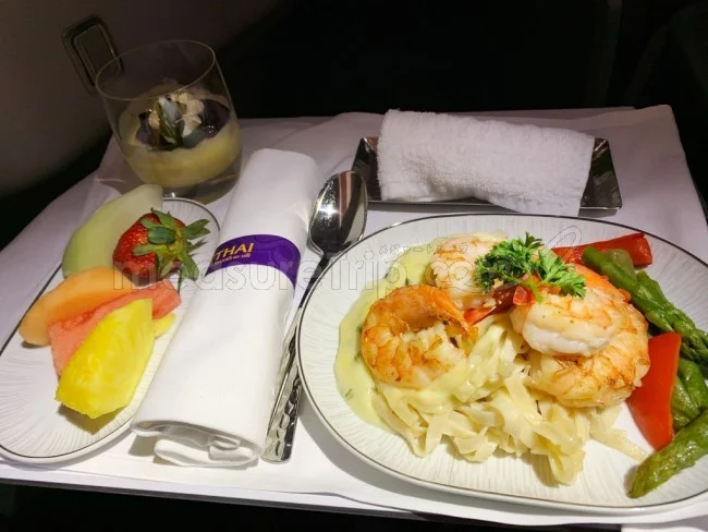 タイ国際航空 B789 ビジネスクラス バンコク⇔オークランド / 搭乗記