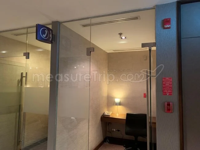 タイ国際航空ビジネスクラスラウンジ ロイヤルシルクラウンジ - Royal Silk Lounge ＠スワンナプーム国際空港コンコースD