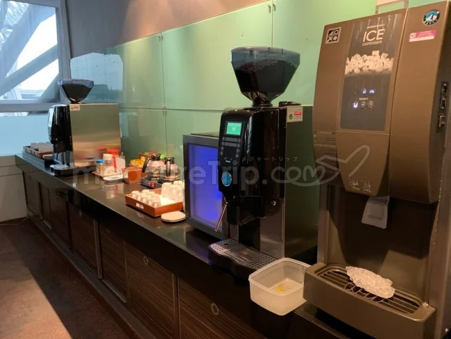 タイ国際航空ビジネスクラスラウンジ ロイヤルシルクラウンジ - Royal Silk Lounge ＠スワンナプーム国際空港コンコースD