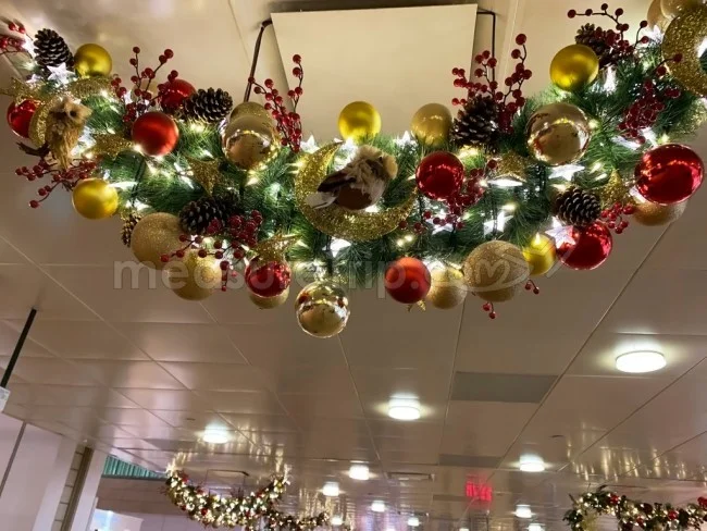 [ボイジャー・オブ・ザ・シーズで行く東南アジア・クルーズ旅行記12] シンガポール・チャンギ国際空港はクリスマスムード満開！